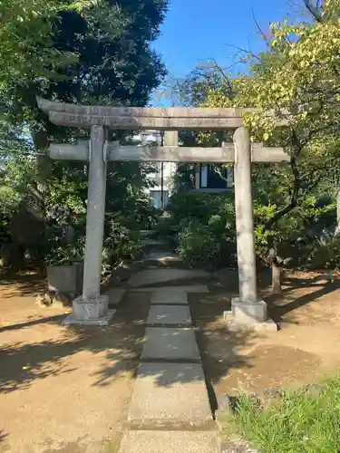 品川神社の鳥居