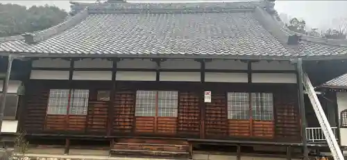 薬王院の本殿・本堂