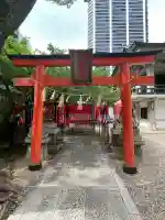 博労稲荷神社の{uncategorized: "未分類", other: "その他", undefined: "問題あり", building: "その他建物", grave: "お墓", sacred_gate: "鳥居", guardian: "狛犬", statue: "像", buddha: "仏像", history: "歴史", nature: "自然", garden: "庭園", animal: "動物", pagoda: "塔", temizu: "手水舎", mountain_gate: "山門・神門", sanctuary: "本殿・本堂", subordinate: "末社・摂社", art: "芸術", scenery: "景色", jizo: "地蔵", ema: "絵馬", goshuin: "御朱印", omikuji: "おみくじ", items: "授与品その他", amulet: "お守り", goshuincho: "御朱印帳", eats: "食事", festival: "お祭り", votive_dance: "神楽", shichigosan: "七五三参", wedding: "結婚式", experience: "体験その他", initially: "初詣", around: "周辺", anti_infection: "感染症対策"}
