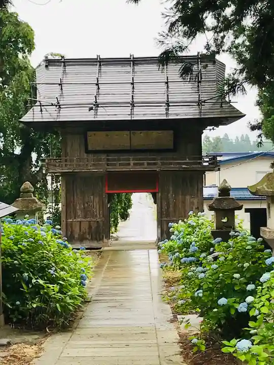 幸徳院笹野寺の山門・神門