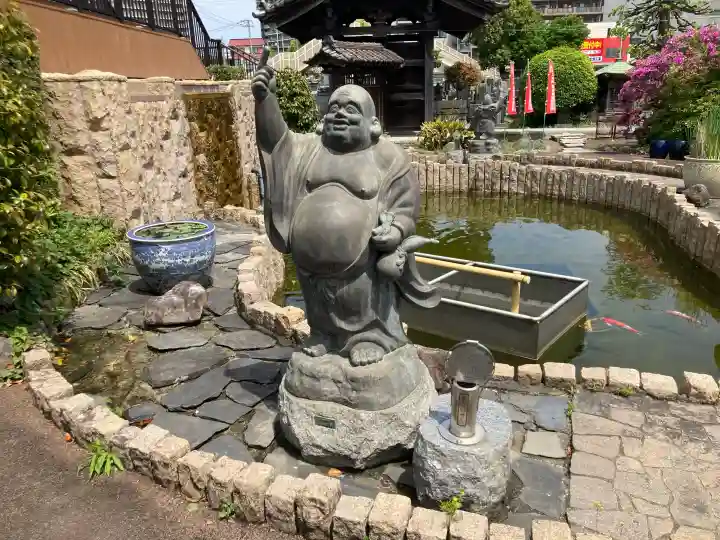 醫王寺の{uncategorized: "未分類", other: "その他", undefined: "問題あり", building: "その他建物", grave: "お墓", sacred_gate: "鳥居", guardian: "狛犬", statue: "像", buddha: "仏像", history: "歴史", nature: "自然", garden: "庭園", animal: "動物", pagoda: "塔", temizu: "手水舎", mountain_gate: "山門・神門", sanctuary: "本殿・本堂", subordinate: "末社・摂社", art: "芸術", scenery: "景色", jizo: "地蔵", ema: "絵馬", goshuin: "御朱印", omikuji: "おみくじ", items: "授与品その他", amulet: "お守り", goshuincho: "御朱印帳", eats: "食事", festival: "お祭り", votive_dance: "神楽", shichigosan: "七五三参", wedding: "結婚式", experience: "体験その他", initially: "初詣", around: "周辺", anti_infection: "感染症対策"}
