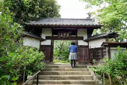資福寺の山門・神門