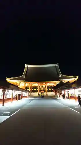 浅草寺の本殿・本堂
