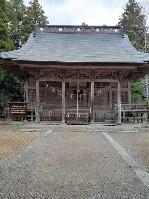 氷上神社の本殿