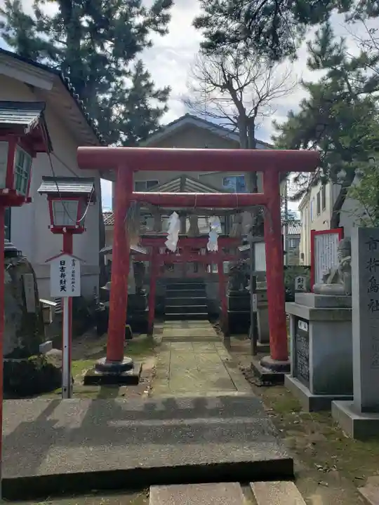 本折日吉神社の末社・摂社