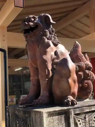 由加山 由加神社本宮の狛犬