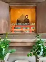 栄誉権現社の{uncategorized: "未分類", other: "その他", undefined: "問題あり", building: "その他建物", grave: "お墓", sacred_gate: "鳥居", guardian: "狛犬", statue: "像", buddha: "仏像", history: "歴史", nature: "自然", garden: "庭園", animal: "動物", pagoda: "塔", temizu: "手水舎", mountain_gate: "山門・神門", sanctuary: "本殿・本堂", subordinate: "末社・摂社", art: "芸術", scenery: "景色", jizo: "地蔵", ema: "絵馬", goshuin: "御朱印", omikuji: "おみくじ", items: "授与品その他", amulet: "お守り", goshuincho: "御朱印帳", eats: "食事", festival: "お祭り", votive_dance: "神楽", shichigosan: "七五三参", wedding: "結婚式", experience: "体験その他", initially: "初詣", around: "周辺", anti_infection: "感染症対策"}