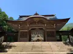 彌彦神社の山門