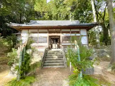鳥坂神社の本殿・本堂