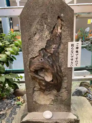 榎大六天神(東京都)