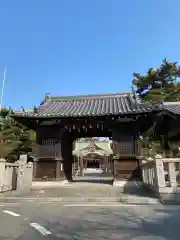 浜宮天神社の山門