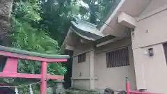 白山神社の本殿