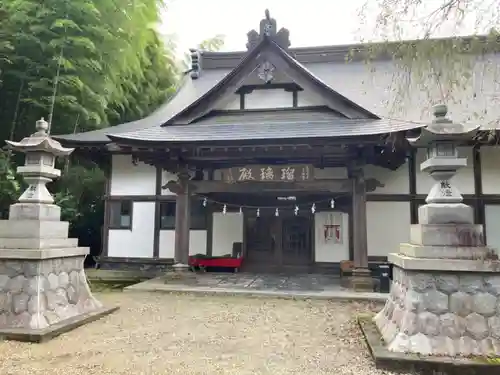 八王寺の本殿・本堂