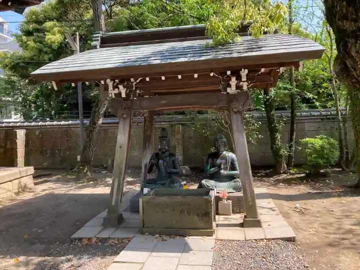 題経寺(柴又帝釈天)の手水舎