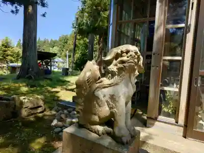 越後國二宮 二田物部神社の{uncategorized: "未分類", other: "その他", undefined: "問題あり", building: "その他建物", grave: "お墓", sacred_gate: "鳥居", guardian: "狛犬", statue: "像", buddha: "仏像", history: "歴史", nature: "自然", garden: "庭園", animal: "動物", pagoda: "塔", temizu: "手水舎", mountain_gate: "山門・神門", sanctuary: "本殿・本堂", subordinate: "末社・摂社", art: "芸術", scenery: "景色", jizo: "地蔵", ema: "絵馬", goshuin: "御朱印", omikuji: "おみくじ", items: "授与品その他", amulet: "お守り", goshuincho: "御朱印帳", eats: "食事", festival: "お祭り", votive_dance: "神楽", shichigosan: "七五三参", wedding: "結婚式", experience: "体験その他", initially: "初詣", around: "周辺", anti_infection: "感染症対策"}