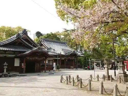 諏訪神社の本殿・本堂