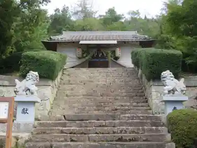 戸神社の山門・神門