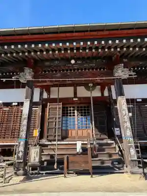 箕輪山満行院霊巖寺の{uncategorized: "未分類", other: "その他", undefined: "問題あり", building: "その他建物", grave: "お墓", sacred_gate: "鳥居", guardian: "狛犬", statue: "像", buddha: "仏像", history: "歴史", nature: "自然", garden: "庭園", animal: "動物", pagoda: "塔", temizu: "手水舎", mountain_gate: "山門・神門", sanctuary: "本殿・本堂", subordinate: "末社・摂社", art: "芸術", scenery: "景色", jizo: "地蔵", ema: "絵馬", goshuin: "御朱印", omikuji: "おみくじ", items: "授与品その他", amulet: "お守り", goshuincho: "御朱印帳", eats: "食事", festival: "お祭り", votive_dance: "神楽", shichigosan: "七五三参", wedding: "結婚式", experience: "体験その他", initially: "初詣", around: "周辺", anti_infection: "感染症対策"}