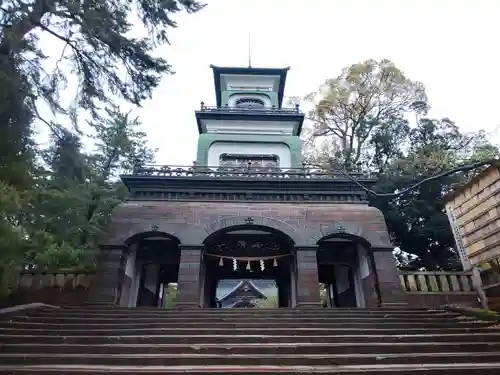 尾山神社の山門