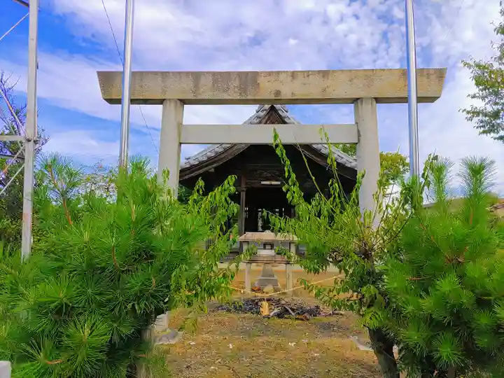 神明社(小寺)の鳥居