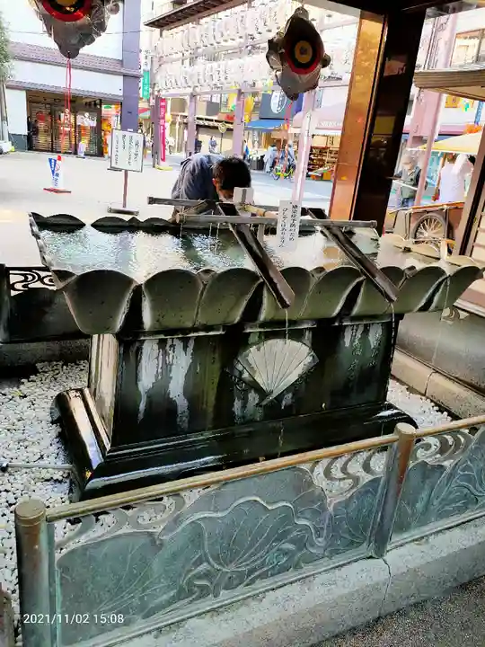 とげぬき地蔵尊 高岩寺の手水舎