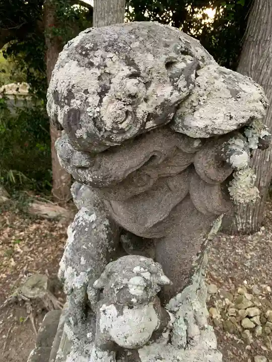 久保神社の狛犬