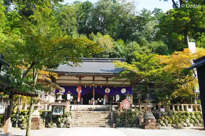 丹生川上神社(中社)の本殿・本堂