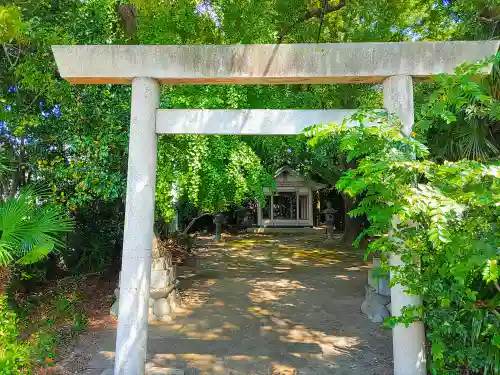 月之宮神社の鳥居