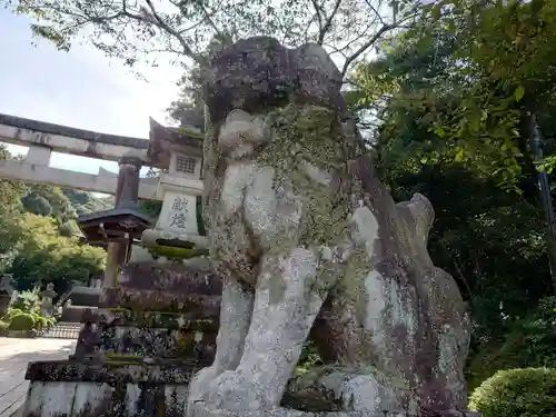 伊奈波神社の狛犬