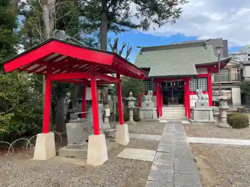 舟渡氷川神社の{uncategorized: "未分類", other: "その他", undefined: "問題あり", building: "その他建物", grave: "お墓", sacred_gate: "鳥居", guardian: "狛犬", statue: "像", buddha: "仏像", history: "歴史", nature: "自然", garden: "庭園", animal: "動物", pagoda: "塔", temizu: "手水舎", mountain_gate: "山門・神門", sanctuary: "本殿・本堂", subordinate: "末社・摂社", art: "芸術", scenery: "景色", jizo: "地蔵", ema: "絵馬", goshuin: "御朱印", omikuji: "おみくじ", items: "授与品その他", amulet: "お守り", goshuincho: "御朱印帳", eats: "食事", festival: "お祭り", votive_dance: "神楽", shichigosan: "七五三参", wedding: "結婚式", experience: "体験その他", initially: "初詣", around: "周辺", anti_infection: "感染症対策"}