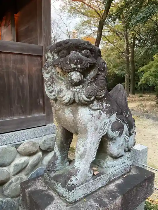 神明社(西島)の狛犬