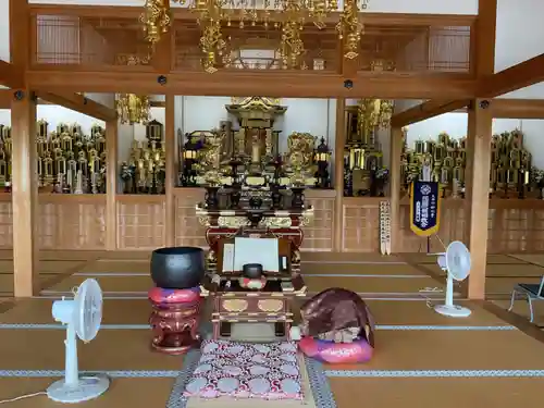 高徳寺の本殿・本堂