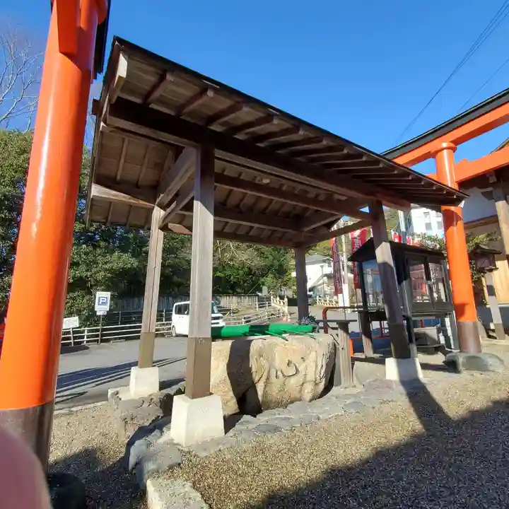 多度稲荷神社の手水舎