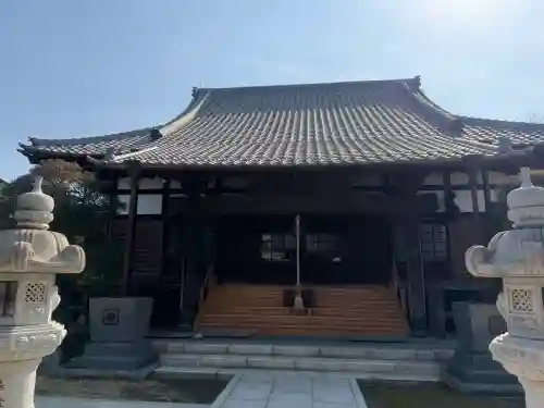 薬王寺の{uncategorized: "未分類", other: "その他", undefined: "問題あり", building: "その他建物", grave: "お墓", sacred_gate: "鳥居", guardian: "狛犬", statue: "像", buddha: "仏像", history: "歴史", nature: "自然", garden: "庭園", animal: "動物", pagoda: "塔", temizu: "手水舎", mountain_gate: "山門・神門", sanctuary: "本殿・本堂", subordinate: "末社・摂社", art: "芸術", scenery: "景色", jizo: "地蔵", ema: "絵馬", goshuin: "御朱印", omikuji: "おみくじ", items: "授与品その他", amulet: "お守り", goshuincho: "御朱印帳", eats: "食事", festival: "お祭り", votive_dance: "神楽", shichigosan: "七五三参", wedding: "結婚式", experience: "体験その他", initially: "初詣", around: "周辺", anti_infection: "感染症対策"}