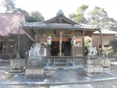 乃伎多神社（高月町東阿閉）の狛犬