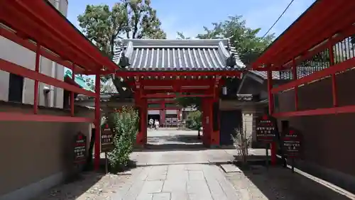 愛染堂勝鬘院の山門・神門