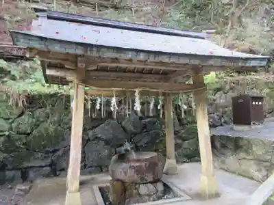 由岐神社の手水舎