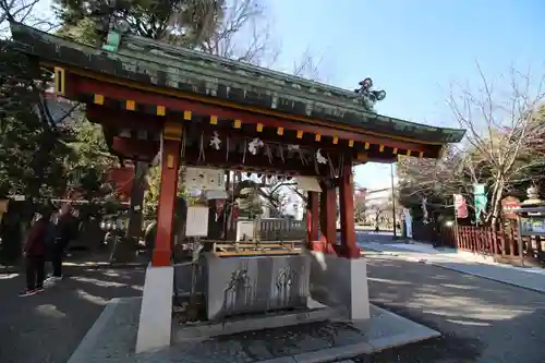 浅草神社の手水舎