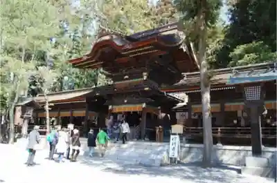 諏訪大社下社秋宮の本殿・本堂