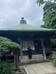 極楽寺（霊鷲山感應院極楽律寺）の本殿