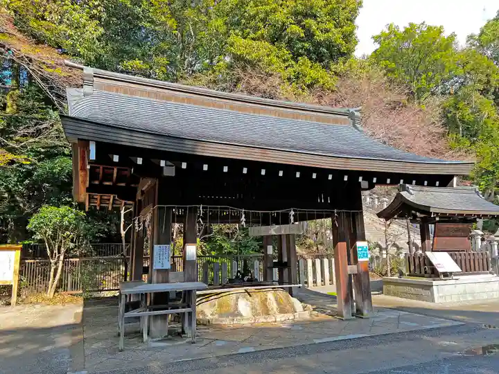 近江神宮の手水舎