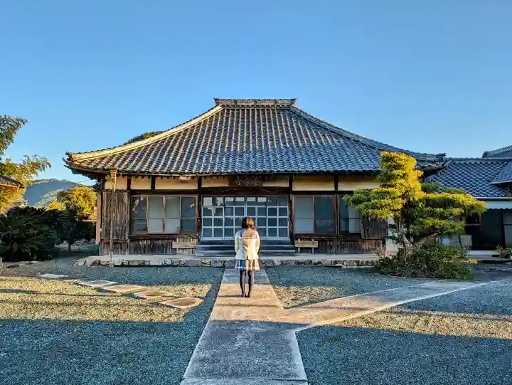 養命寺の本殿・本堂