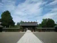 札幌護國神社の山門・神門