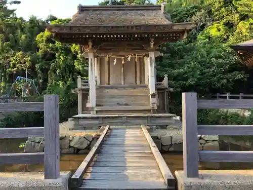 日御碕神社の末社