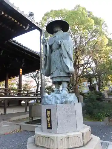 本願寺堺別院の像