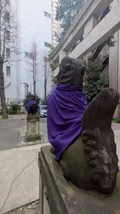 日本橋日枝神社の{uncategorized: "未分類", other: "その他", undefined: "問題あり", building: "その他建物", grave: "お墓", sacred_gate: "鳥居", guardian: "狛犬", statue: "像", buddha: "仏像", history: "歴史", nature: "自然", garden: "庭園", animal: "動物", pagoda: "塔", temizu: "手水舎", mountain_gate: "山門・神門", sanctuary: "本殿・本堂", subordinate: "末社・摂社", art: "芸術", scenery: "景色", jizo: "地蔵", ema: "絵馬", goshuin: "御朱印", omikuji: "おみくじ", items: "授与品その他", amulet: "お守り", goshuincho: "御朱印帳", eats: "食事", festival: "お祭り", votive_dance: "神楽", shichigosan: "七五三参", wedding: "結婚式", experience: "体験その他", initially: "初詣", around: "周辺", anti_infection: "感染症対策"}