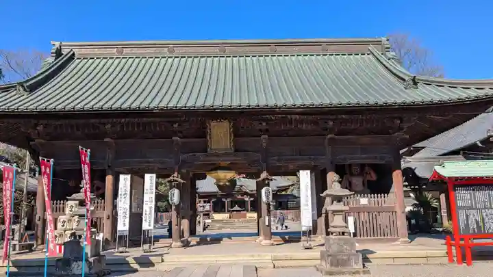 妻沼聖天山歓喜院の山門・神門