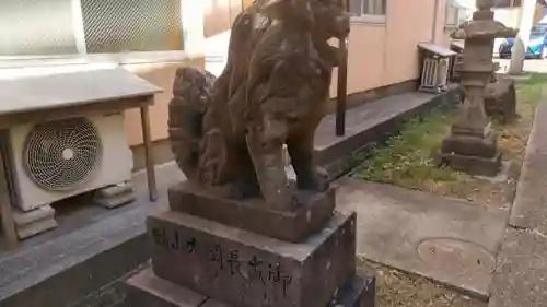 観光院稲荷神社（観昭神社）の狛犬