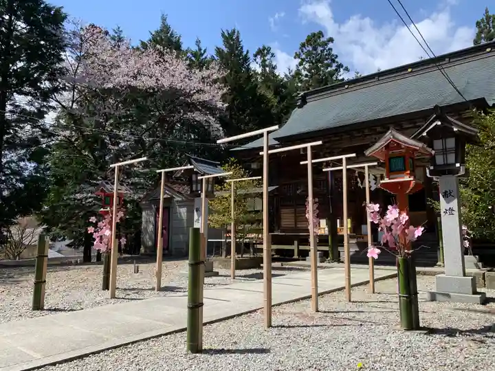 滑川神社 - 仕事と子どもの守り神(福島県)