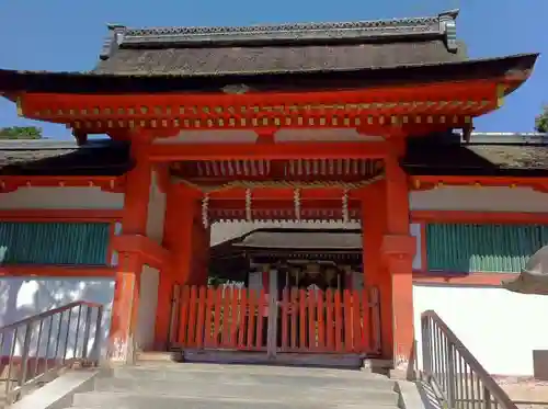 吉田神社の山門・神門